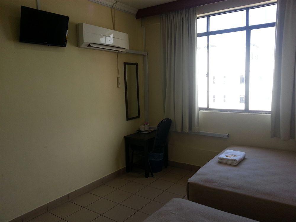 קוטה קינבלו Hotel Iskandar מראה חיצוני תמונה