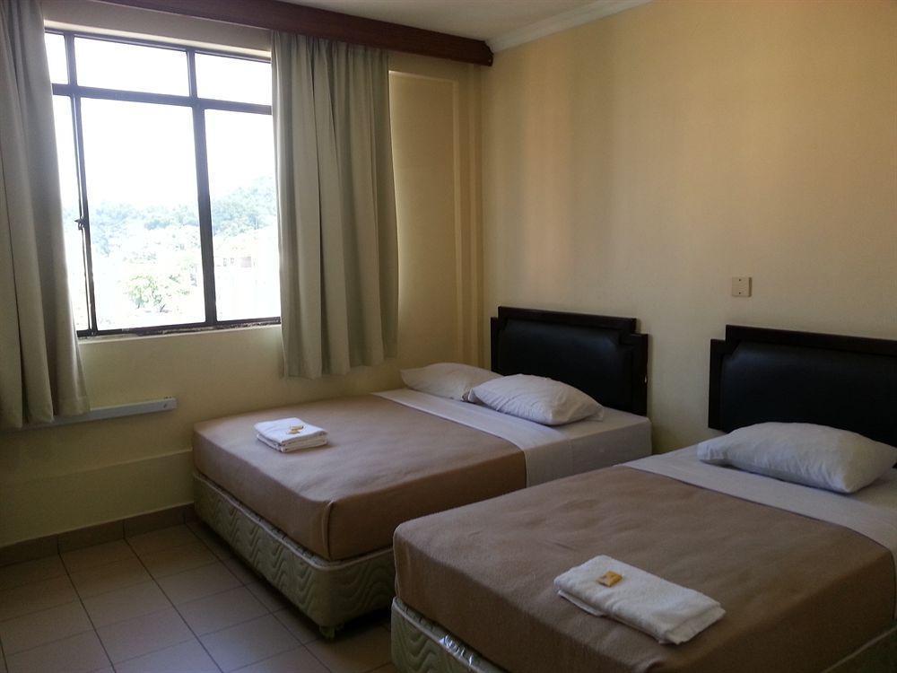 קוטה קינבלו Hotel Iskandar מראה חיצוני תמונה